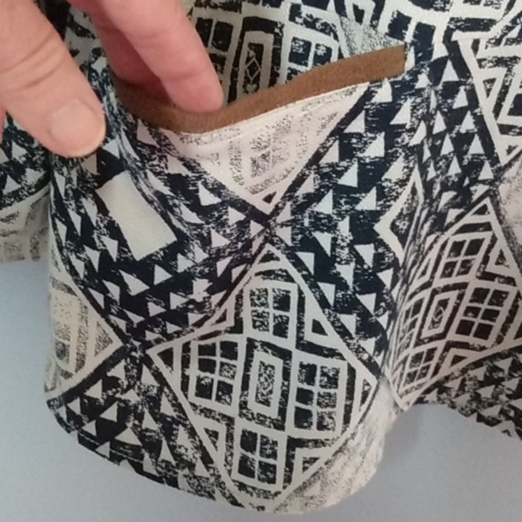 Blouse - Picture 4 of 4